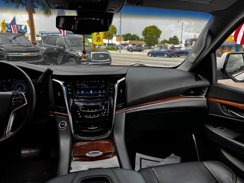 Used 2016 Cadillac Escalade Premium image 20