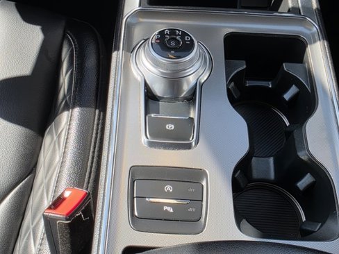 Used 2024 Ford Edge Titanium image 21