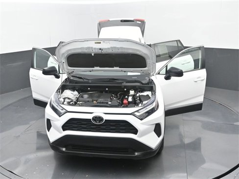 Used 2023 Toyota RAV4 LE image 33