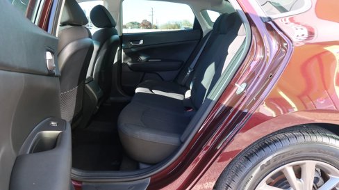 Used 2020 Kia Optima LX image 17