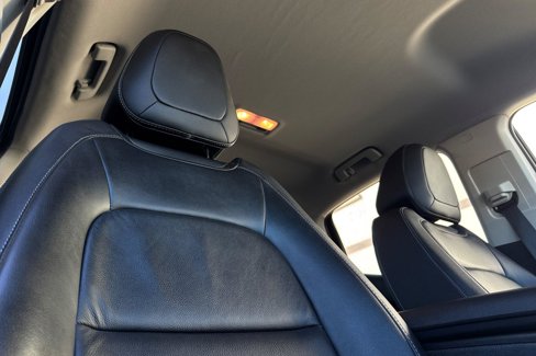 Used 2015 Chevrolet Colorado LT w/ Luxury Package image 18