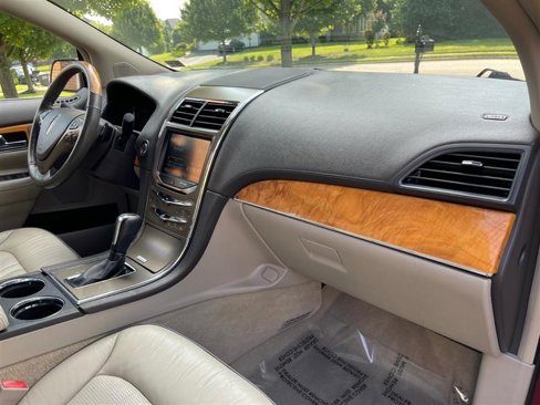 Used 2014 Lincoln MKX AWD w/ Equipment Group 101A image 67