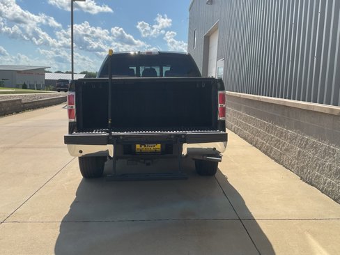Used 2012 Ford F150 Lariat w/ Lariat Chrome Pkg image 24