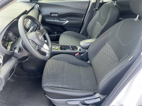 Certified 2024 Nissan Kicks SV image 17