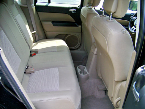 Used 2014 Jeep Patriot Latitude image 16
