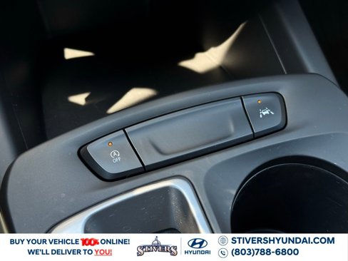 Used 2024 Chevrolet Trax RS image 32