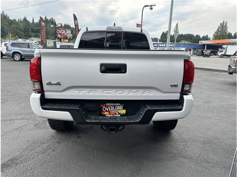Used 2020 Toyota Tacoma SR image 8