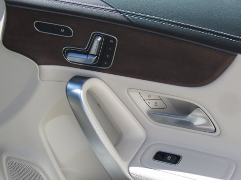 Certified 2023 Mercedes-Benz CLA 250 4MATIC image 23