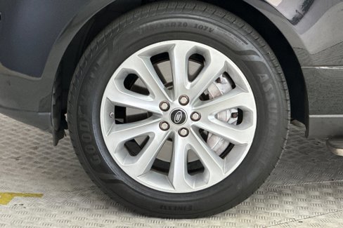 Used 2013 Land Rover Range Rover HSE image 11