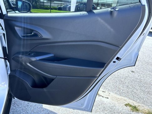 New 2025 Chevrolet Trax ACTIV w/ Sunroof Package image 15