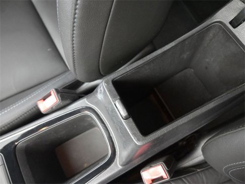 Used 2017 Chevrolet Cruze LT image 4