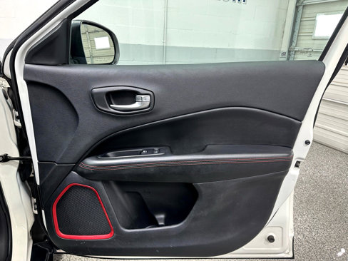 Used 2019 Jeep Compass Trailhawk image 27