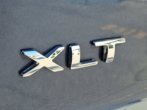 Used 2019 Ford Explorer XLT w/ Equipment Group 202A image 35