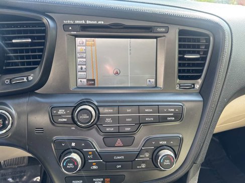 Used 2013 Kia Optima EX w/ Premium Pkg image 12