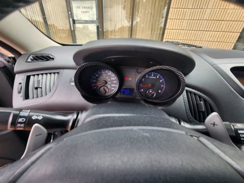 Used 2010 Hyundai Genesis 2.0T image 10