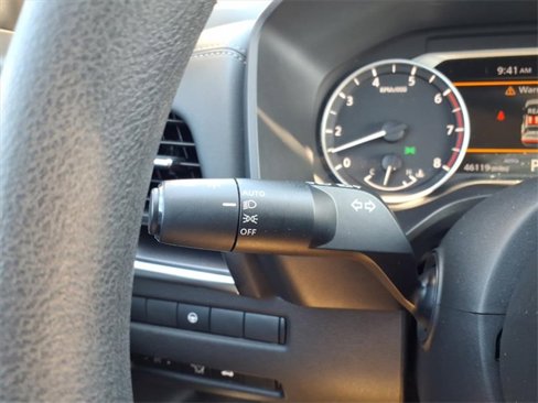 Used 2024 Nissan Rogue SV image 14