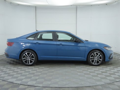 New 2025 Volkswagen Jetta Sport image 5