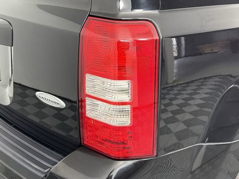 Used 2016 Jeep Patriot Latitude image 33
