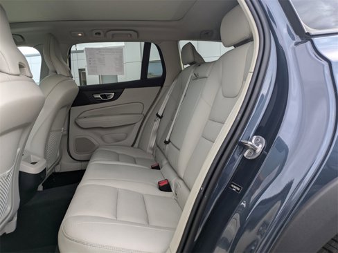 Certified 2023 Volvo V60 B5 Cross Country Plus image 14