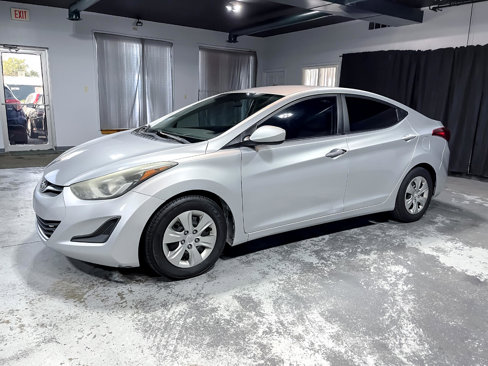 Used 2016 Hyundai Elantra SE image 4