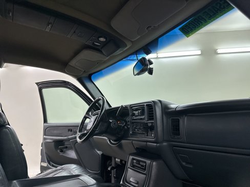 Used 2001 Chevrolet Silverado 3500 LT image 16