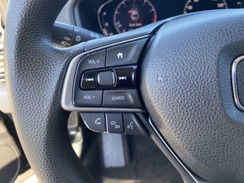 Used 2018 Honda Accord LX image 34