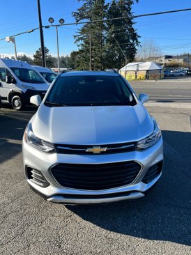 Used 2021 Chevrolet Trax LT w/ Driver Confidence Package image 2