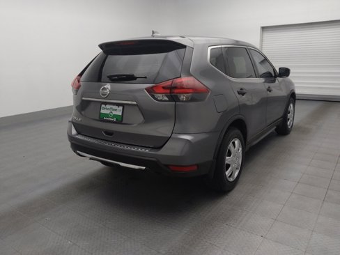 Used 2018 Nissan Rogue S image 9