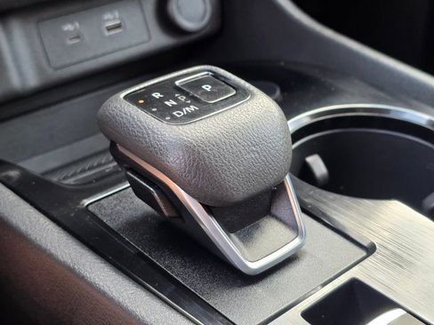 Used 2023 Nissan Rogue SV image 28