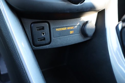 Used 2022 Chevrolet Trax LT w/ LT Convenience Package image 20