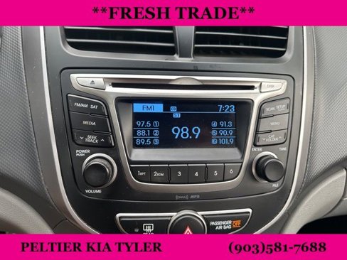 Used 2016 Hyundai Accent SE image 18