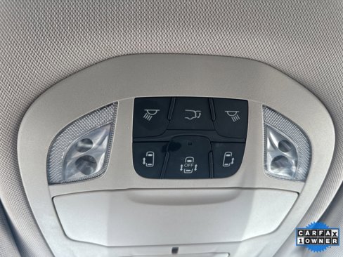 Used 2022 Chrysler Pacifica Touring-L image 70