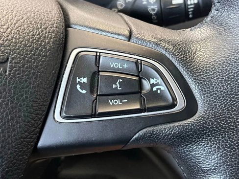 Used 2019 Ford Escape SEL image 16
