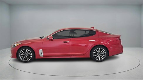 Used 2019 Kia Stinger image 4