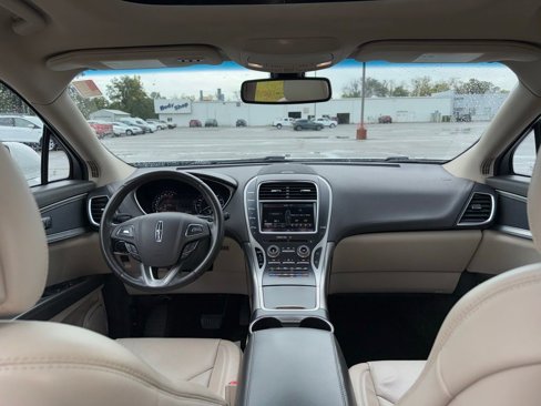 Used 2016 Lincoln MKX Reserve w/ Climate Package image 14
