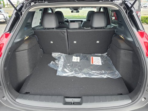 New 2025 Nissan Kicks SR w/ SR Premium Package image 16