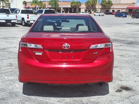 Used 2012 Toyota Camry LE image 6