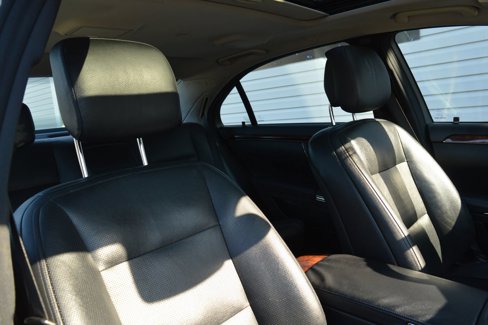 Used 2010 Mercedes-Benz S 550 4MATIC image 19