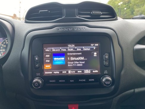 Certified 2016 Jeep Renegade Trailhawk image 29