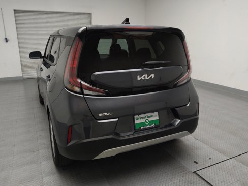 Used 2023 Kia Soul LX w/ Option Group 015 image 6