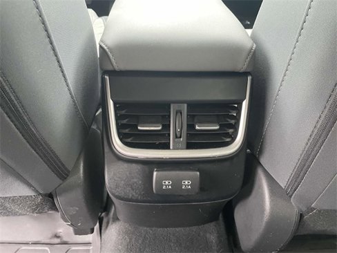 Used 2022 Subaru Outback Premium image 12