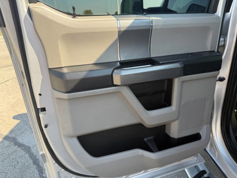 Used 2017 Ford F250 XLT w/ XLT Premium Package image 33