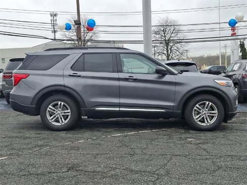 Certified 2022 Ford Explorer XLT image 26