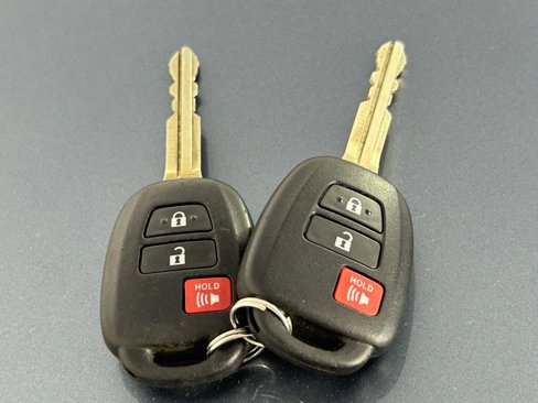 Used 2023 Toyota Corolla Cross L image 29
