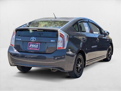 Used 2013 Toyota Prius Two image 5