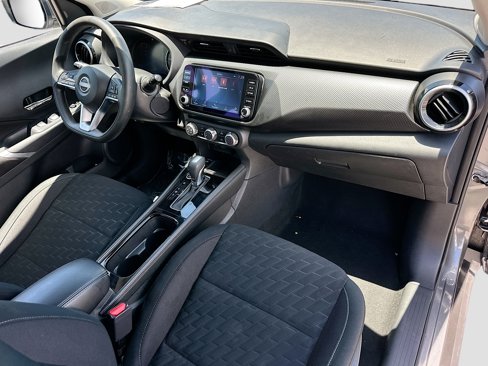 Certified 2024 Nissan Kicks SV image 25