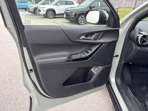 New 2026 Chevrolet Equinox LT w/ Convenience Package II image 10