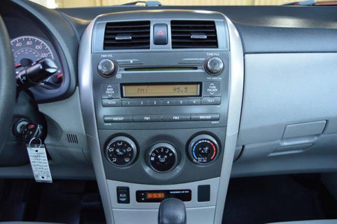 Used 2011 Toyota Corolla LE image 21