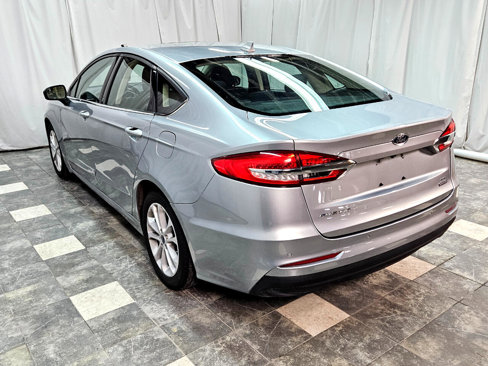 Used 2020 Ford Fusion SE image 6