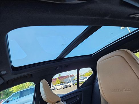 Used 2019 Volvo XC40 T5 Inscription image 20